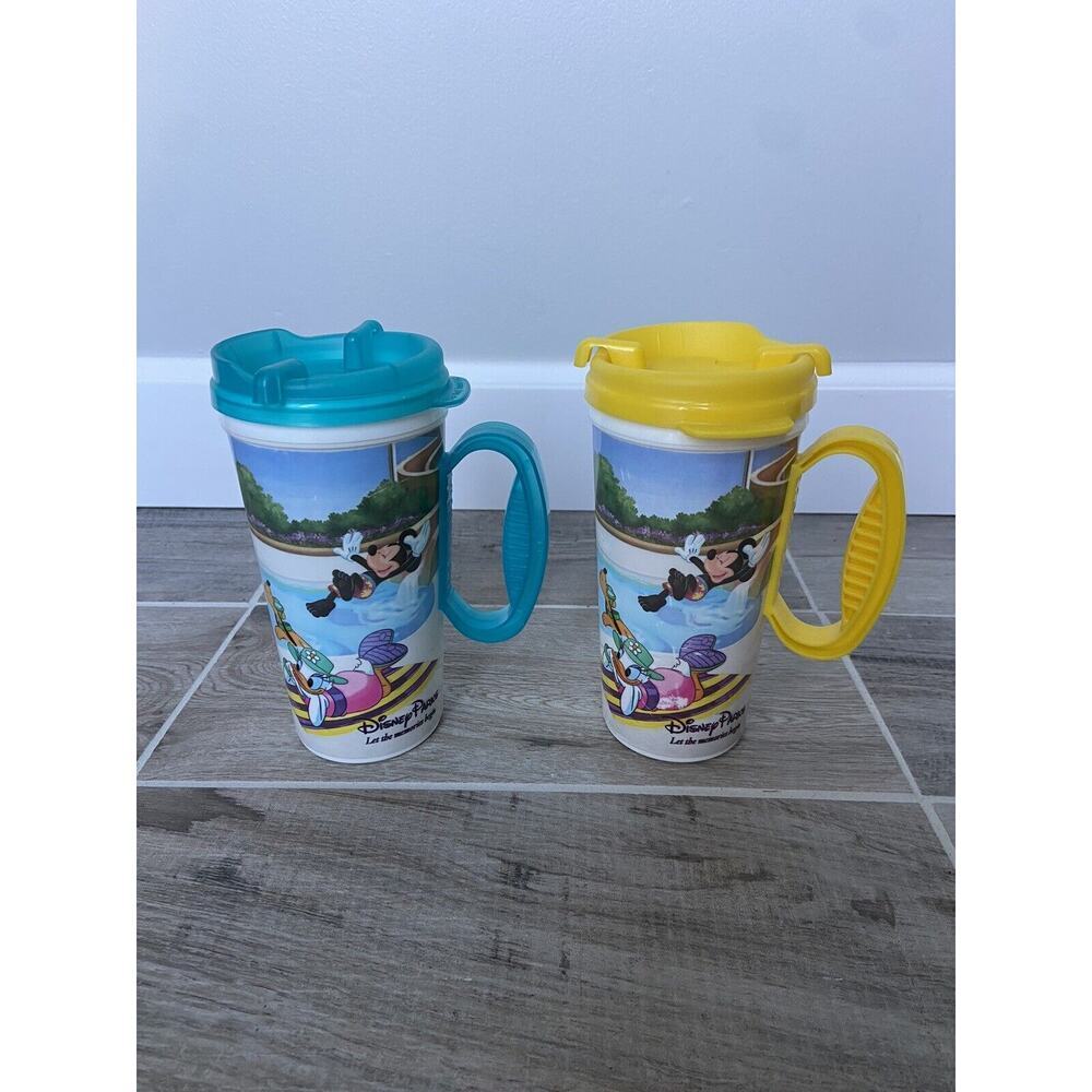 Vintage Disney Parks Resort Travel Mug 90’s Coffee Cup Plastic World Set